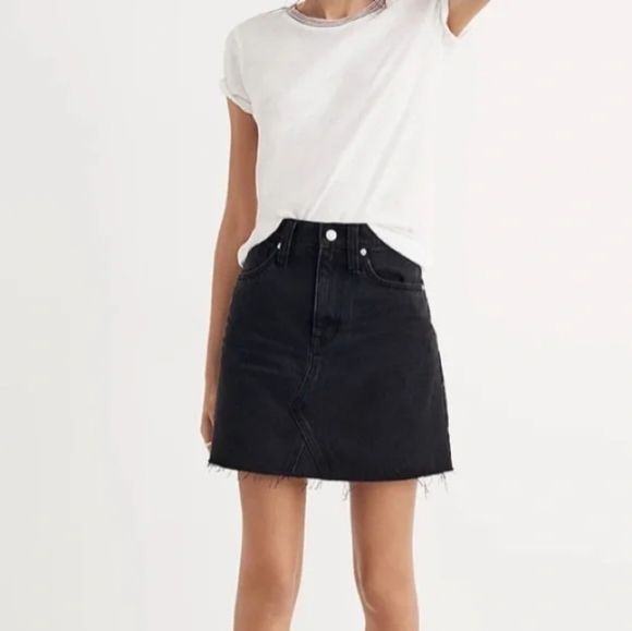 MADEWELL Denim Frisco Mini Skirt in Lunar Wash Black Womens size 26 - Picture 1 of 10